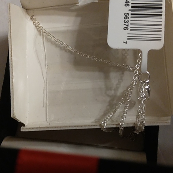 ☆NWT☆Stunning Fine Silver Tree of Life Pendant with 18" chain*Boxed* - Picture 8 of 12